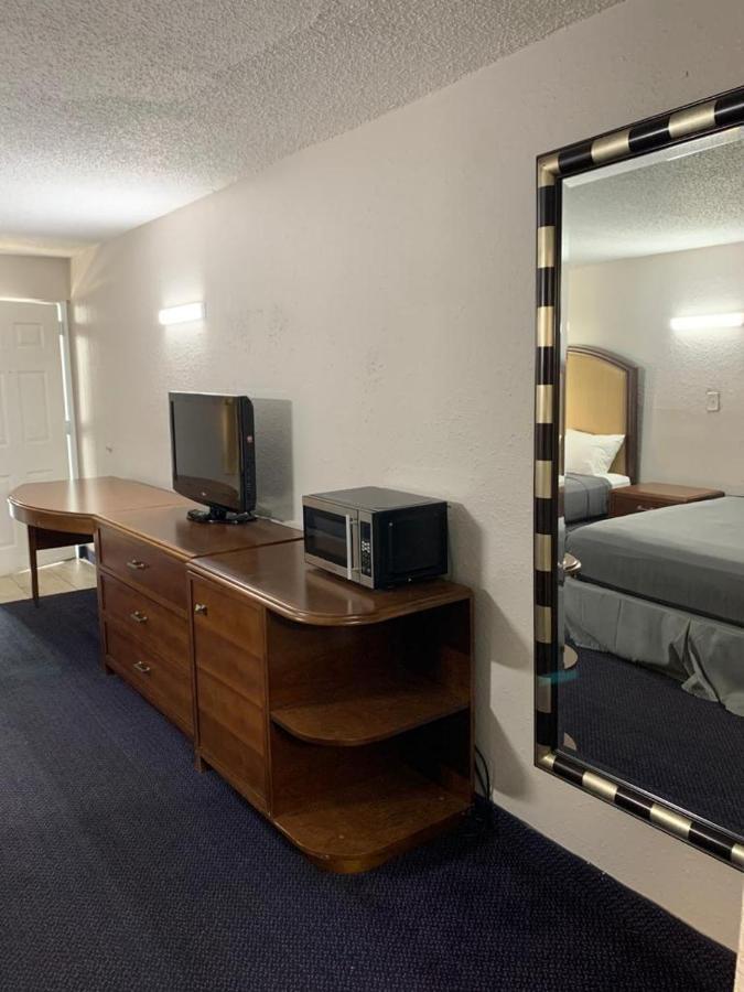 La Casa Inn New Port Richey Gulf Beach Us-19 Bagian luar foto